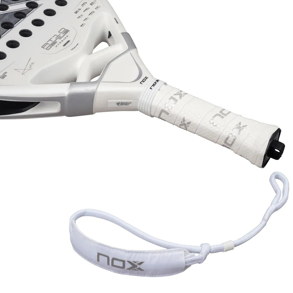 RAQUETTE DE PADEL NOX AT10 GENIUS ATTACK 12K ALUM XTREME BY AGUSTIN TAPIA 2026
