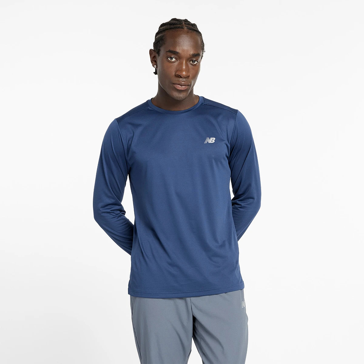 T-SHIRT NEW BALANCE SPORT ESSENTIALS MANCHES LONGUES