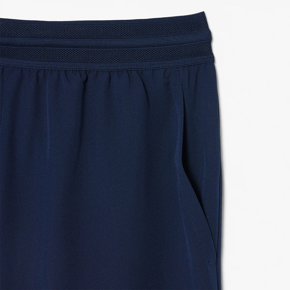 SHORT LACOSTE ON COURT