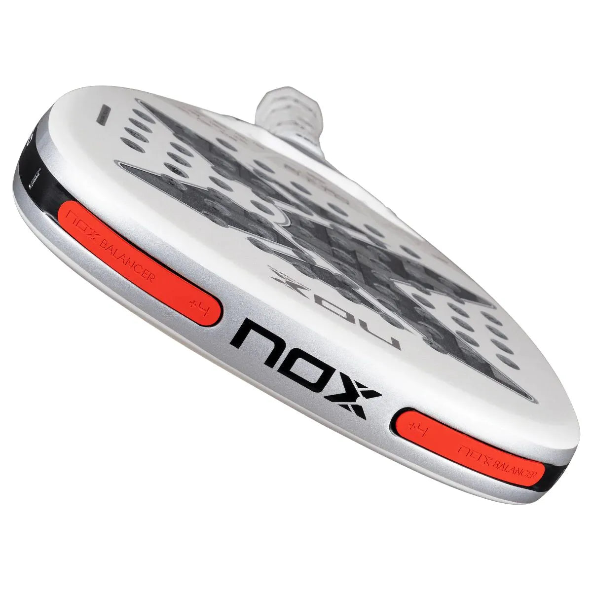 Raquette Test de Padel Nox AT10 Genius Attack 12K Alum Xtreme by Agustin Tapia