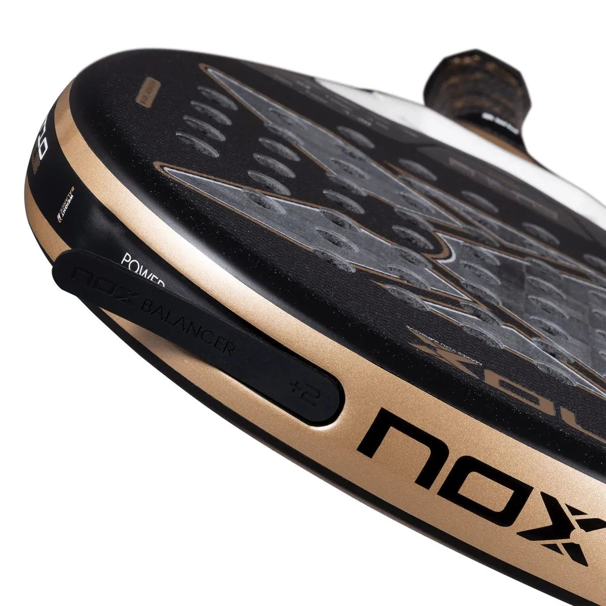 RAQUETTE DE PADEL NOX AT10 GENIUS 18K ALUM BY AGUSTIN TAPIA 2026