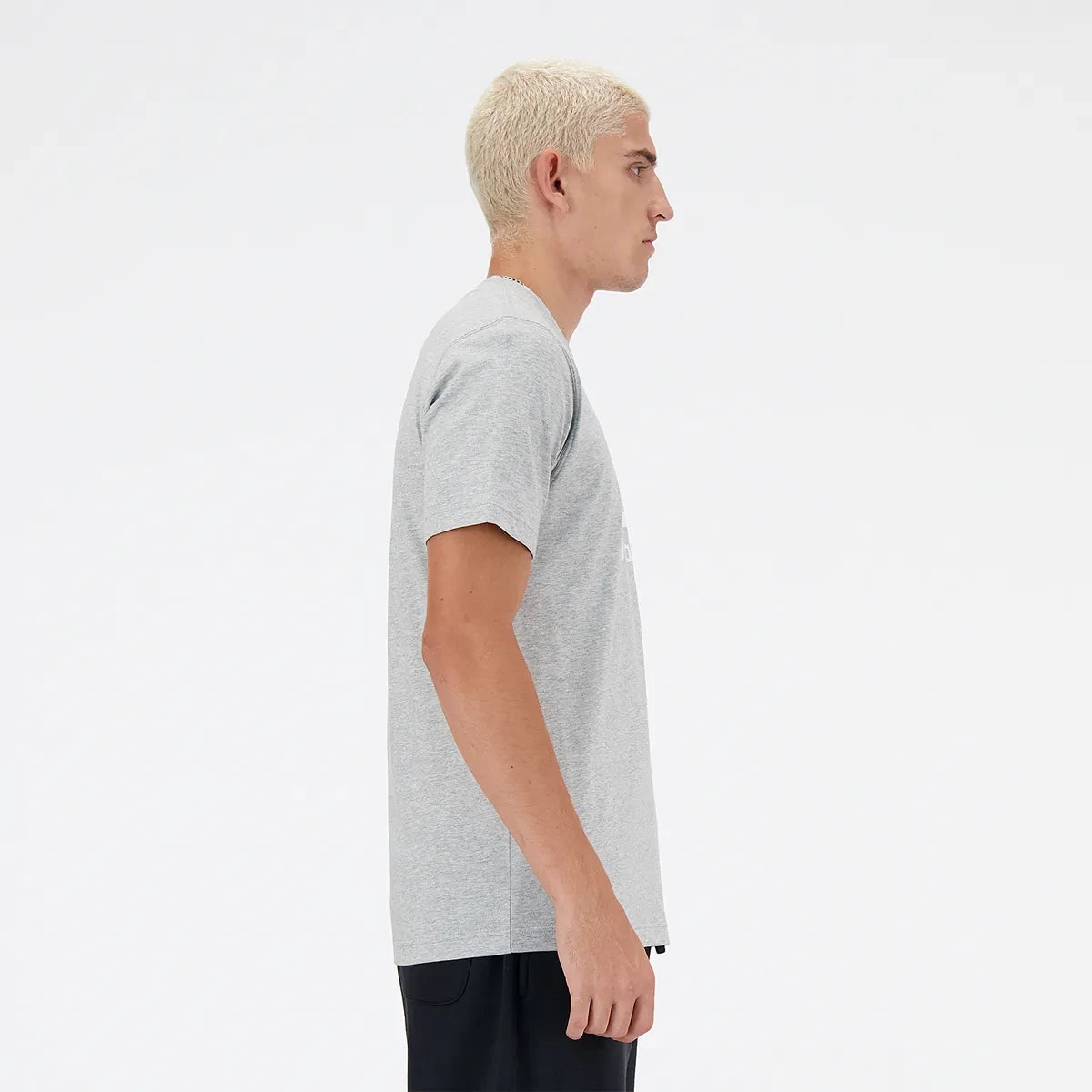 T-SHIRT NEW BALANCE ESSENTIALS LOGO