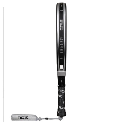 RAQUETTE DE PADEL NOX AT10 GENIUS ATTACK 18K ALUM BY AGUSTIN TAPIA 2026