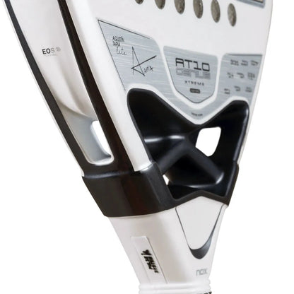 RAQUETTE DE PADEL NOX AT10 GENIUS 12K ALUM XTREME LITE BY AGUSTIN TAPIA 2026