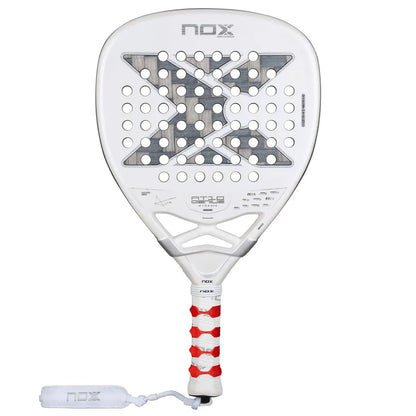 Raquette Test de Padel Nox AT10 Genius Attack 12K Alum Xtreme by Agustin Tapia