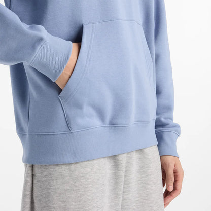 SWEAT NEW BALANCE ESSENTIAL LOGO A CAPUCHE