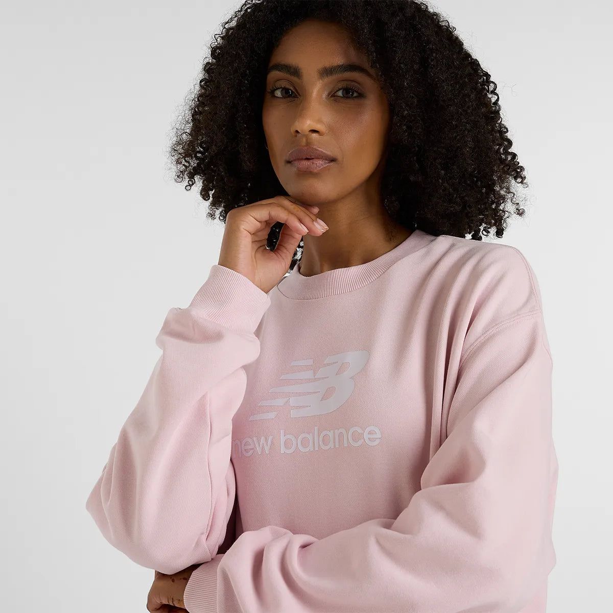 SWEAT NEW BALANCE FEMME ESSENTIALS FRENCH TERRY LOGO